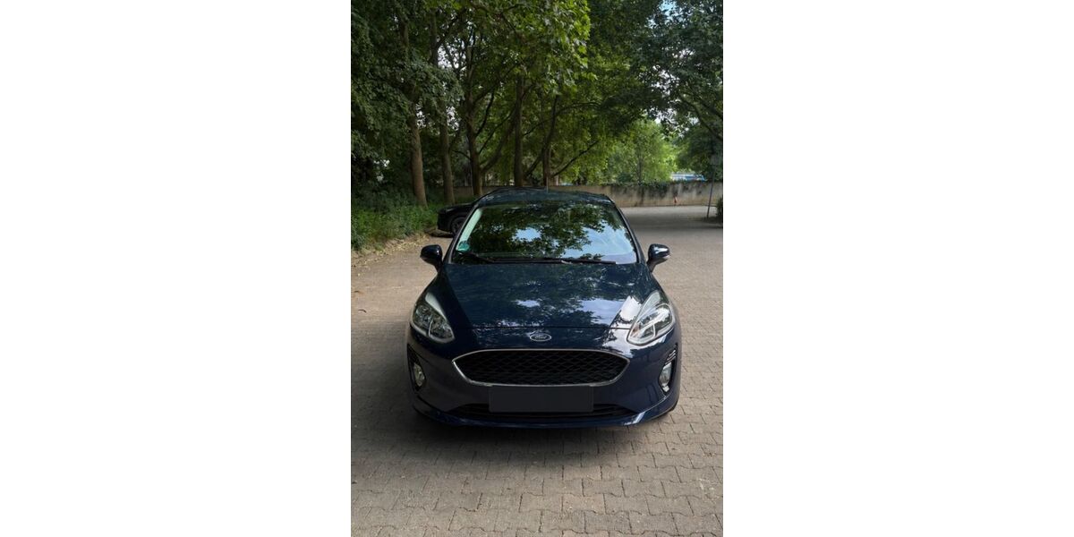 Ford Fiesta 52.000 km 9.000 &euro; Reutlingen 72760