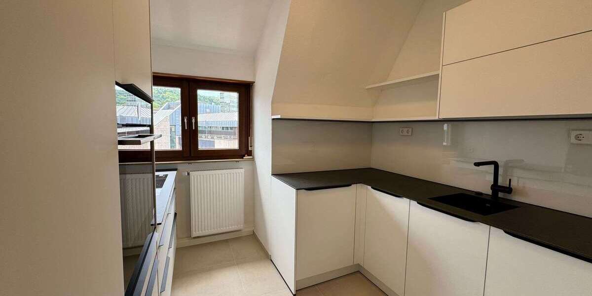 Etagenwohnung Stuttgart - 2 Zimmer, 65 m&sup2;, 1.450&euro; | Angebot:25548273