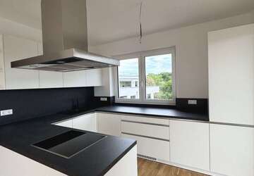 Wohnung Nürtingen - 2 Zimmer, 105 m&sup2;, 1.567&euro; | Angebot:25781749