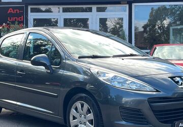 Peugeot 207 160.000 km 2.290 &euro; Esslingen 73728