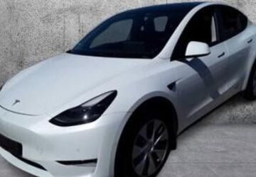 Tesla Model Y 67.500 km 32.740 &euro; Böblingen 71032
