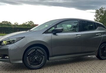 Nissan Leaf 21.613 km 19.850 &euro; Ludwigsburg 71634