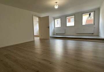 Wohnung Esslingen - 3 Zimmer, 76 m&sup2;, 930&euro; | Angebot:27370993