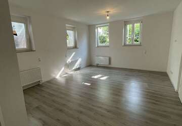 Wohnung Esslingen - 3 Zimmer, 74 m&sup2;, 900&euro; | Angebot:27370994