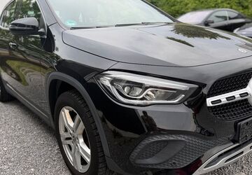 Mercedes-Benz GLA 220 137.000 km 23.999 &euro; Sindelfingen 71069