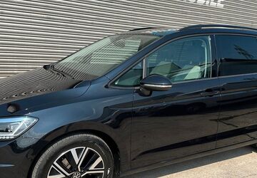 VW Touran 42.191 km 33.490 &euro; Sindelfingen 71065