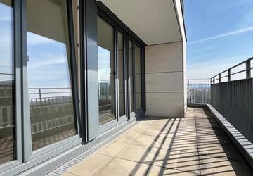 Wohnung Stuttgart - 2 Zimmer, 96 m&sup2;, 1.631&euro; | Angebot:26068597