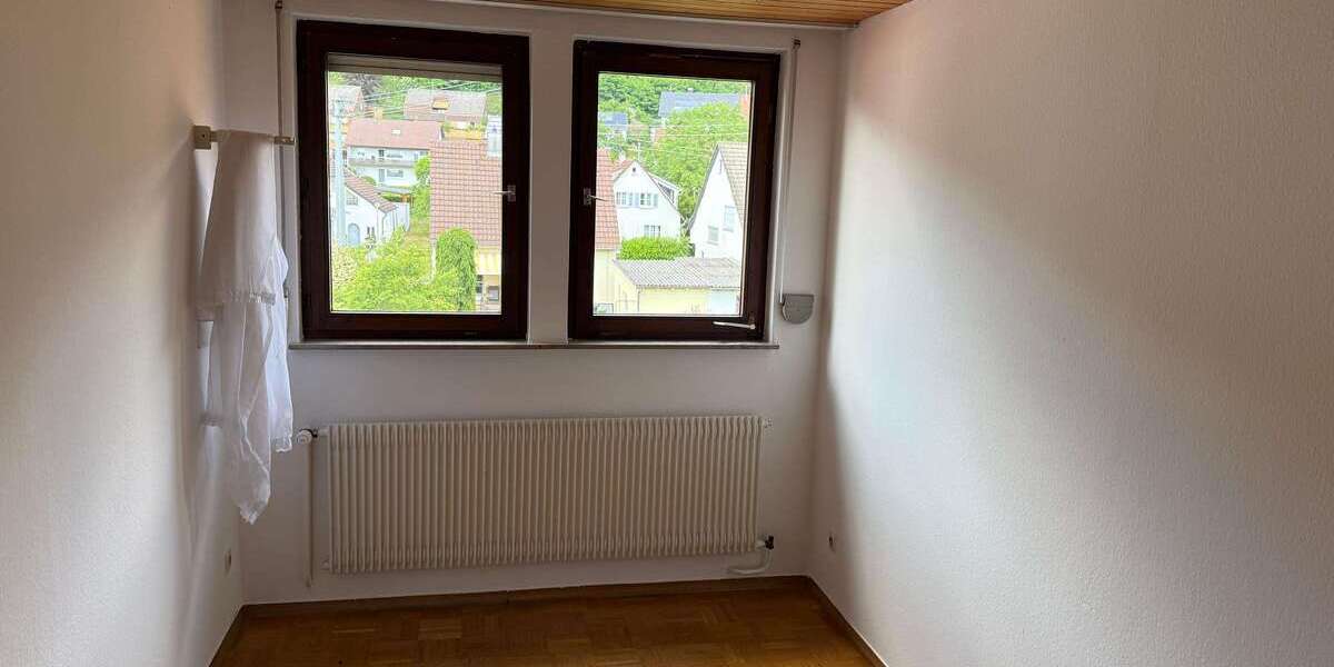 Etagenwohnung Tübingen Hirschau - 1 Zimmer, 10 m&sup2;, 270&euro; | Angebot:24825256