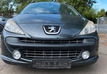 Peugeot 207 97.000 km 2.300 &euro; Sindelfingen 71065