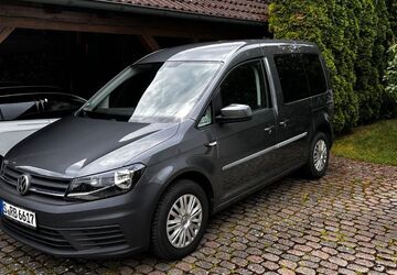 VW Caddy 146.800 km 15.800 &euro; Rottenburg 72108