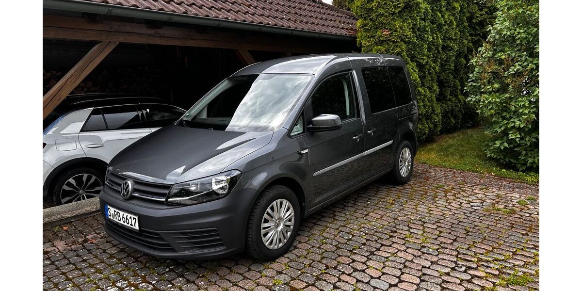 VW Caddy 146.800 km 15.800 &euro; Rottenburg 72108