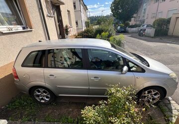 Opel Zafira 119.000 km 2.950 &euro; Esslingen 73730