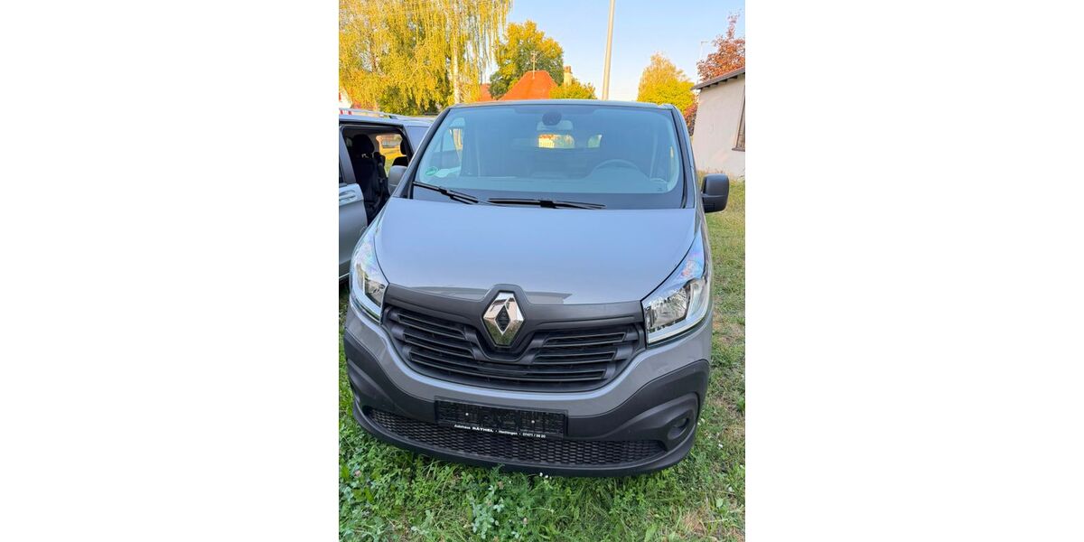Renault Trafic 18.656 km 12.900 &euro; Tübingen 72070