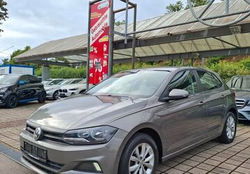 VW Polo 73.000 km 8.950 &euro; Esslingen 73730