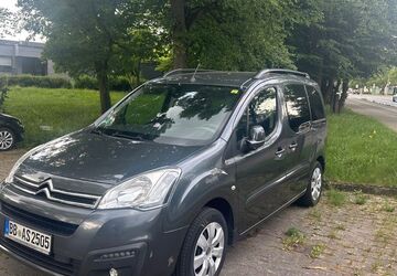 Citroen Berlingo 98.100 km 8.888 &euro; Sindelfingen 71067