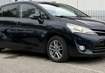 Toyota Verso 156.900 km 8.490 &euro; Reutlingen 72766