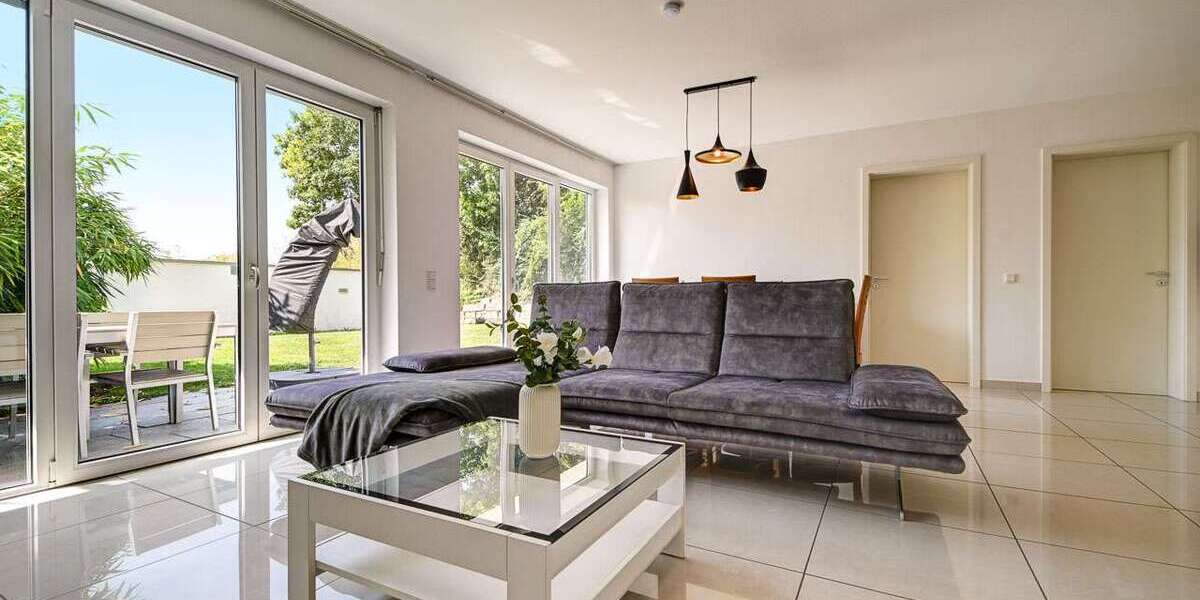Etagenwohnung Stuttgart Feuerbach - 4 Zimmer, 100 m&sup2;, 2.170&euro; | Angebot:27422664