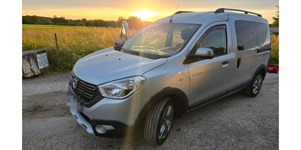 Dacia Dokker 102.000 km 13.490 &euro; Esslingen 73734