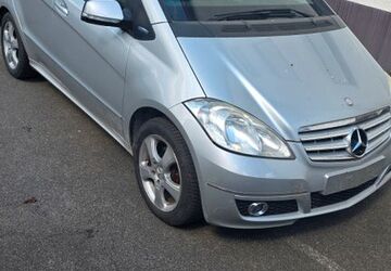 Mercedes-Benz A 160 166.393 km 2.600 &euro; Leinfelden 70771