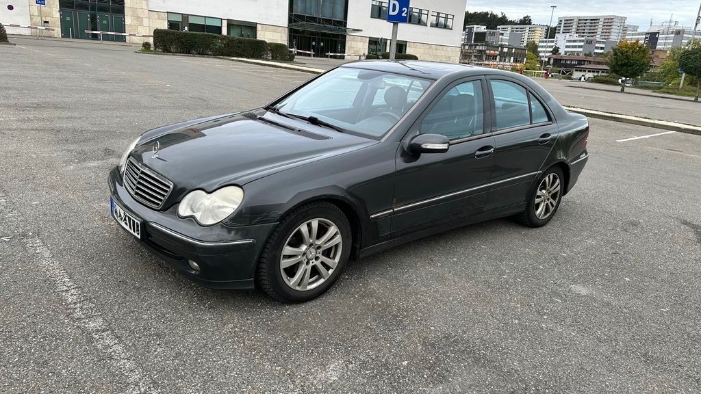 Mercedes-Benz C 220 309.000 km 2.200 &euro; Sindelfingen 71065