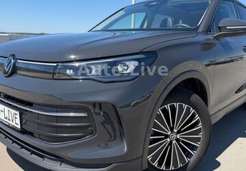 VW Tiguan 48.610 km 33.990 &euro; Böblingen/Stuttgart 71034
