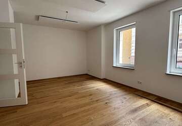 Wohnung Stuttgart Stuttgart-Mitte - 3 Zimmer, 93 m&sup2;, 1.690&euro; | Angebot:27459629