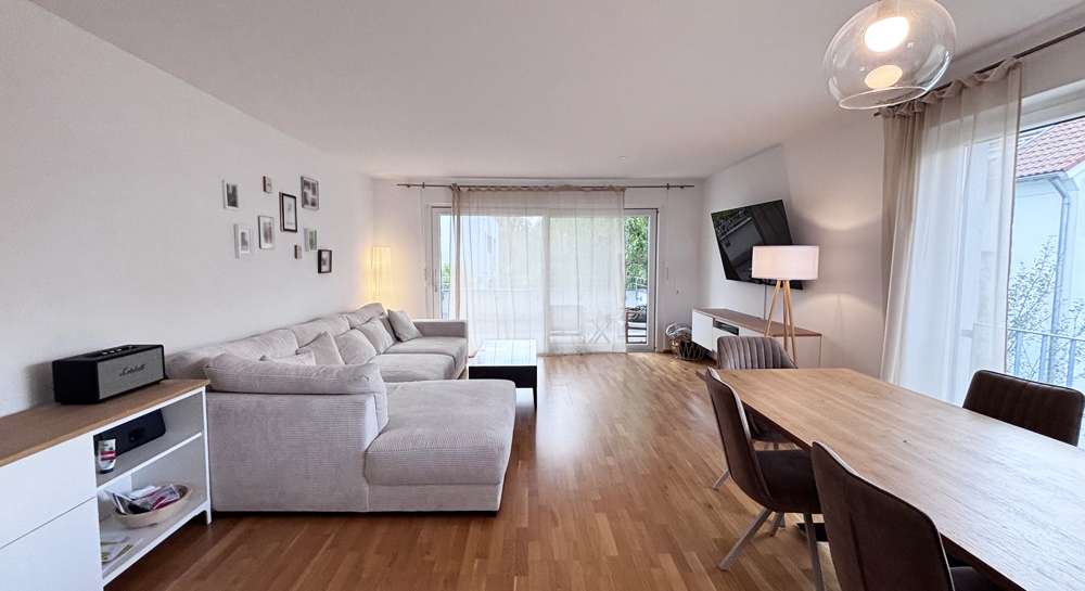 Etagenwohnung Reutlingen - 3 Zimmer, 101 m&sup2;, 1.320&euro; | Angebot:27396463