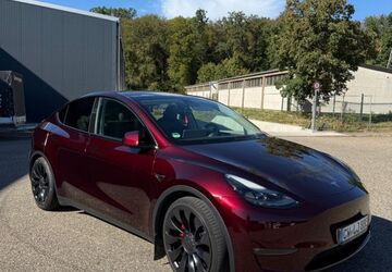 Tesla Model Y 29.700 km 44.500 &euro; Mühlacker 75417