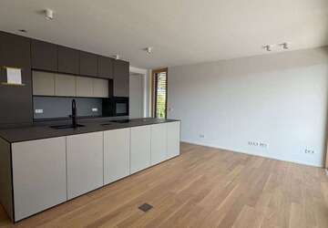Wohnung Esslingen am Neckar - 3 Zimmer, 110 m&sup2;, 2.325&euro; | Angebot:26731269