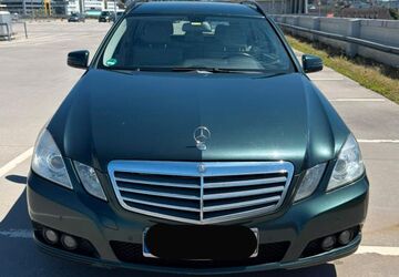 Mercedes-Benz E 350 324.742 km 6.000 &euro; Sindelfingen 71065