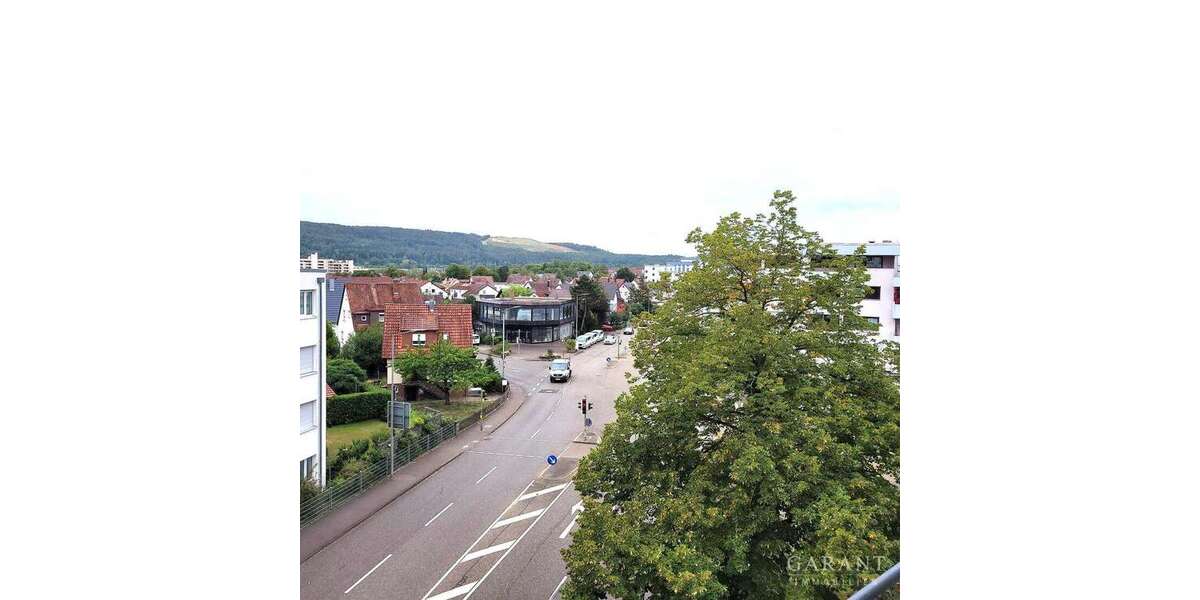 Etagenwohnung Leonberg - 4 Zimmer, 90 m&sup2;, 1.200&euro; | Angebot:27450634