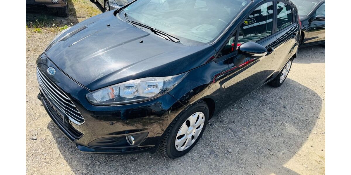 Ford Fiesta 152.300 km 3.599 &euro; Filderstadt 70794