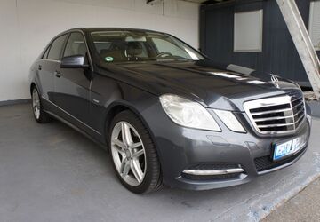 Mercedes-Benz E 350 216.000 km 15.900 &euro; Sindelfingen 71065