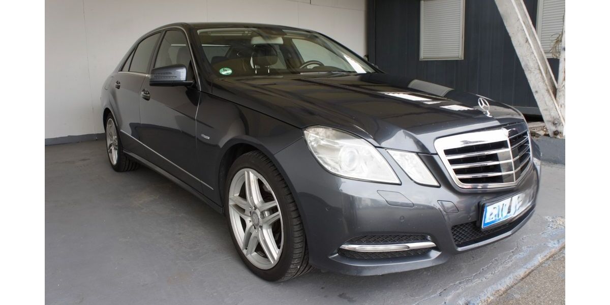 Mercedes-Benz E 350 216.000 km 15.900 &euro; Sindelfingen 71065
