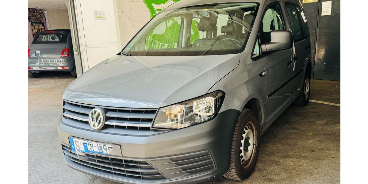 VW Caddy 131.100 km 11.200 &euro; Stuttgart 70186