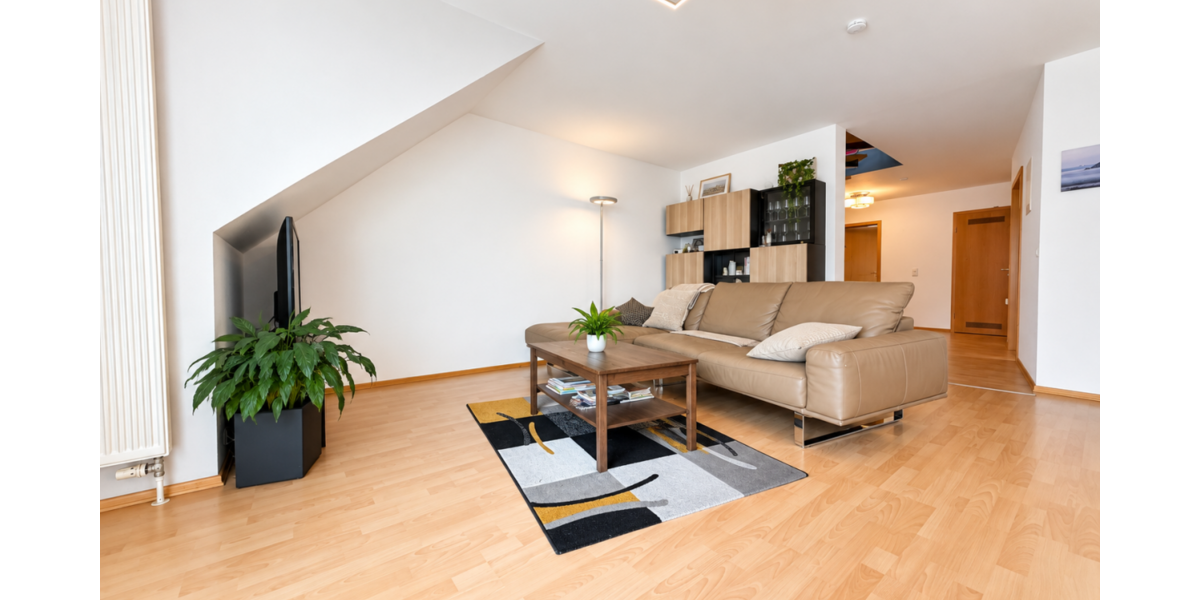 Etagenwohnung Herrenberg - 4 Zimmer, 112 m&sup2;, 1.510&euro; | Angebot:27447510