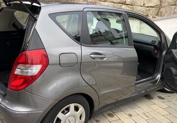 Mercedes-Benz A 160 131.100 km 3.000 &euro; Tübingen 72076