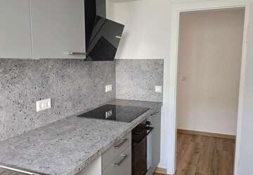 Wohnung Pforzheim Nordstadt - 4 Zimmer, 92 m&sup2;, 900&euro; | Angebot:27446682