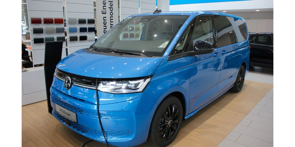 VW T7 Multivan 3.000 km 71.990 &euro; Wildberg 72218