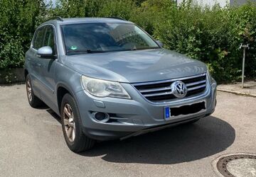 VW Tiguan 222.500 km 3.700 &euro; Stuttgart 70565