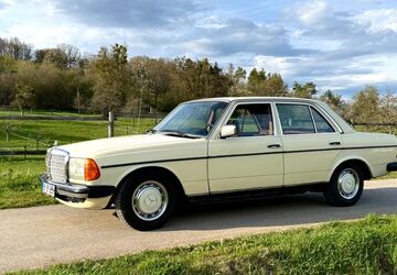 Mercedes-Benz 300 393.572 km 5.749 &euro; Sindelfingen 71011