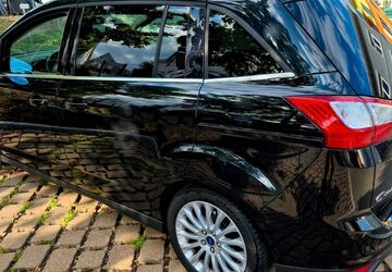 Ford Grand C-Max 137.455 km 4.400.555 &euro; Filderstadt 70794
