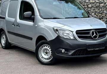 Mercedes-Benz Citan 152.760 km 9.996 &euro; Sindelfingen 71065