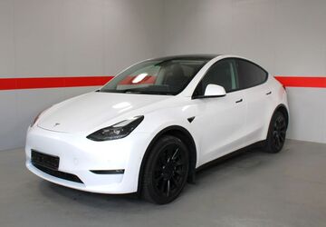 Tesla Model Y 39.900 km 33.999 &euro; Althengstett 75382