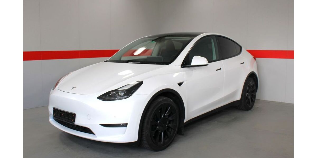 Tesla Model Y 39.900 km 33.999 &euro; Althengstett 75382