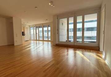 Wohnung Stuttgart - 3 Zimmer, 95 m&sup2;, 1.600&euro; | Angebot:26797233