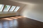 Dachgeschoßwohnung Reutlingen Altenburg - 3 Zimmer, 81 m&sup2;, 1.130&euro; | Angebot:26660149